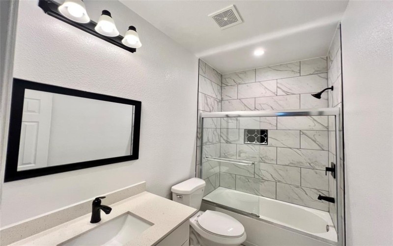 4834 Owenwood Avenue, Dallas, TX 75223, 3 Bedrooms Bedrooms, ,2 BathroomsBathrooms,Residential,For Sale,4834 Owenwood Avenue,20999704