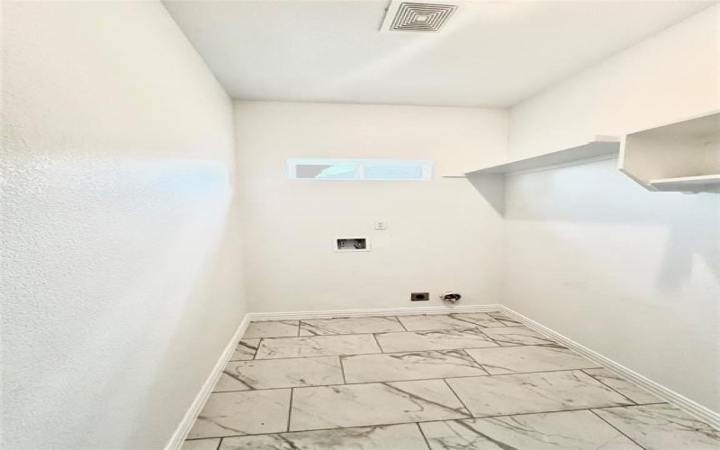 4834 Owenwood Avenue, Dallas, TX 75223, 3 Bedrooms Bedrooms, ,2 BathroomsBathrooms,Residential,For Sale,4834 Owenwood Avenue,20999704