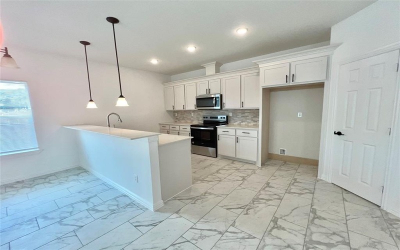 4834 Owenwood Avenue, Dallas, TX 75223, 3 Bedrooms Bedrooms, ,2 BathroomsBathrooms,Residential,For Sale,4834 Owenwood Avenue,20999704