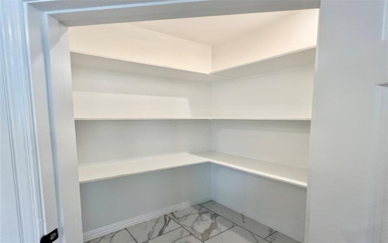 4834 Owenwood Avenue, Dallas, TX 75223, 3 Bedrooms Bedrooms, ,2 BathroomsBathrooms,Residential,For Sale,4834 Owenwood Avenue,20999704