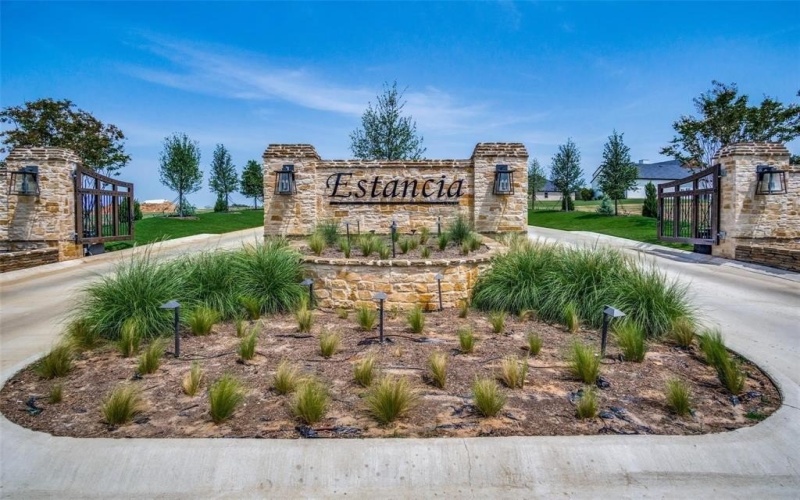1035 Estancia Boulevard, Weatherford, TX 76088, 4 Habitaciones Habitaciones , ,3 BañosBaños,Residential,En Venta,1035 Estancia Boulevard,20999710