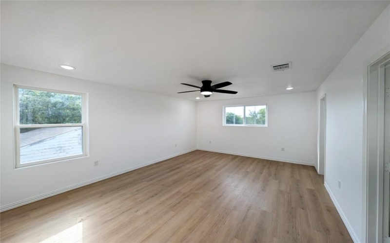 5620 Carver Drive, Fort Worth, TX 76107, 3 Bedrooms Bedrooms, ,3 BathroomsBathrooms,Residential,For Sale,5620 Carver Drive,20999736