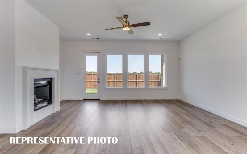 223 Lancaster Street, Mansfield, TX 76063, 4 Habitaciones Habitaciones , ,3 BañosBaños,Residential,En Venta,223 Lancaster Street,20999807