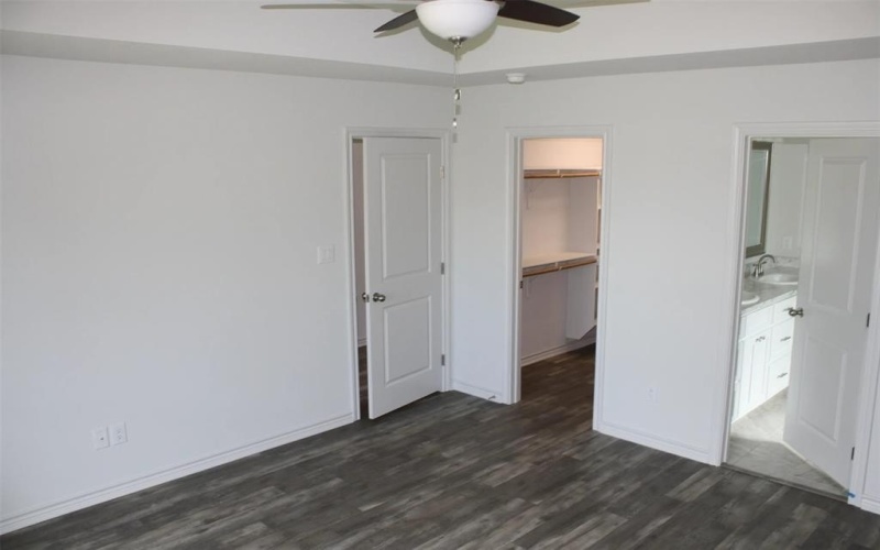 1021 Hooks Avenue, Lacy Lakeview, TX 76705, 4 Habitaciones Habitaciones , ,2 BañosBaños,Residential,En Venta,1021 Hooks Avenue,20999833