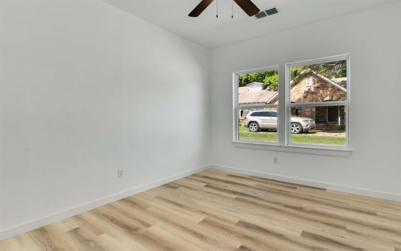 8422 Danville Drive, Dallas, TX 75217, 4 Habitaciones Habitaciones , ,2 BañosBaños,Residential,En Venta,8422 Danville Drive,20995862