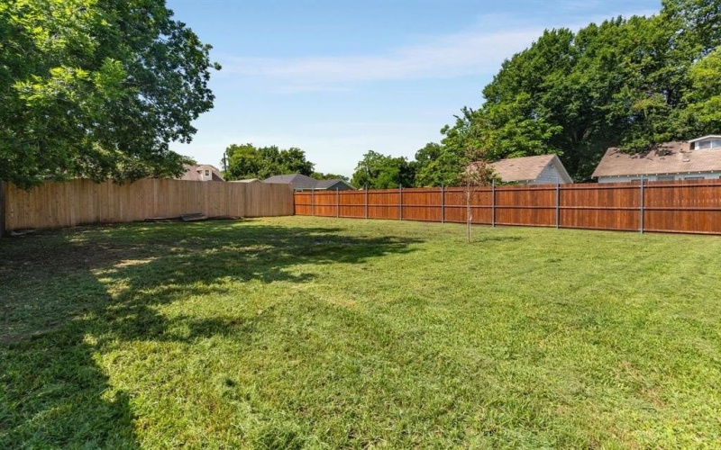 8422 Danville Drive, Dallas, TX 75217, 4 Habitaciones Habitaciones , ,2 BañosBaños,Residential,En Venta,8422 Danville Drive,20995862