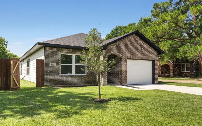 8422 Danville Drive, Dallas, TX 75217, 4 Habitaciones Habitaciones , ,2 BañosBaños,Residential,En Venta,8422 Danville Drive,20995862