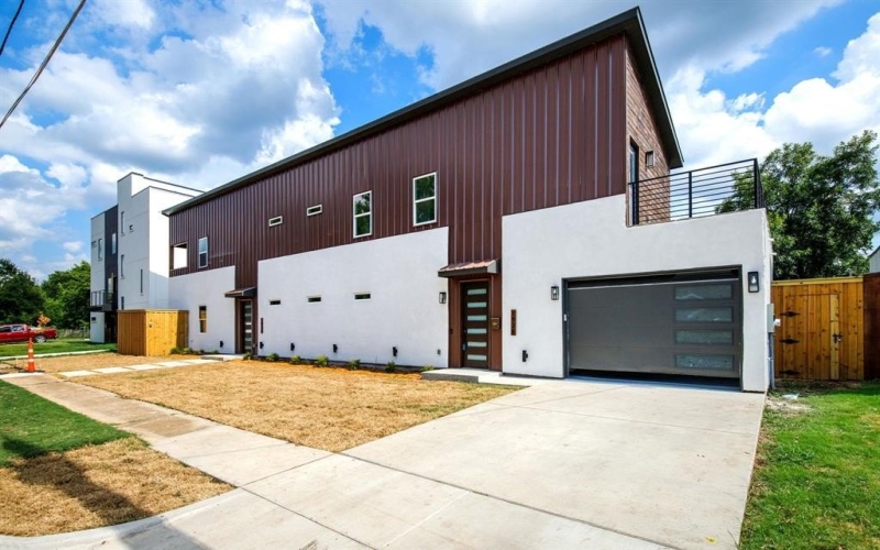 1928 Pueblo Street, Dallas, TX 75212, 4 Bedrooms Bedrooms, ,2 BathroomsBathrooms,Residential,For Sale,1928 Pueblo Street,20998335