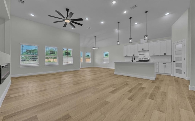 5208 Cox Street, Fort Worth, TX 76105, 3 Habitaciones Habitaciones , ,2 BañosBaños,Residential,En Venta,5208 Cox Street,20998974