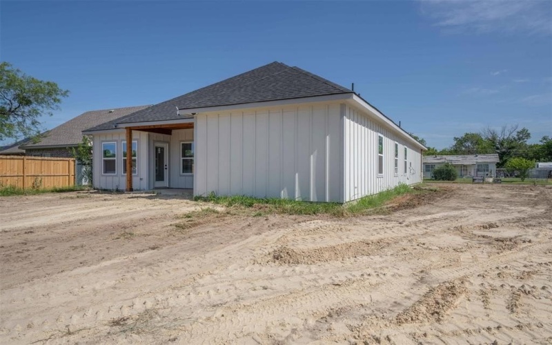 5208 Cox Street, Fort Worth, TX 76105, 3 Habitaciones Habitaciones , ,2 BañosBaños,Residential,En Venta,5208 Cox Street,20998974