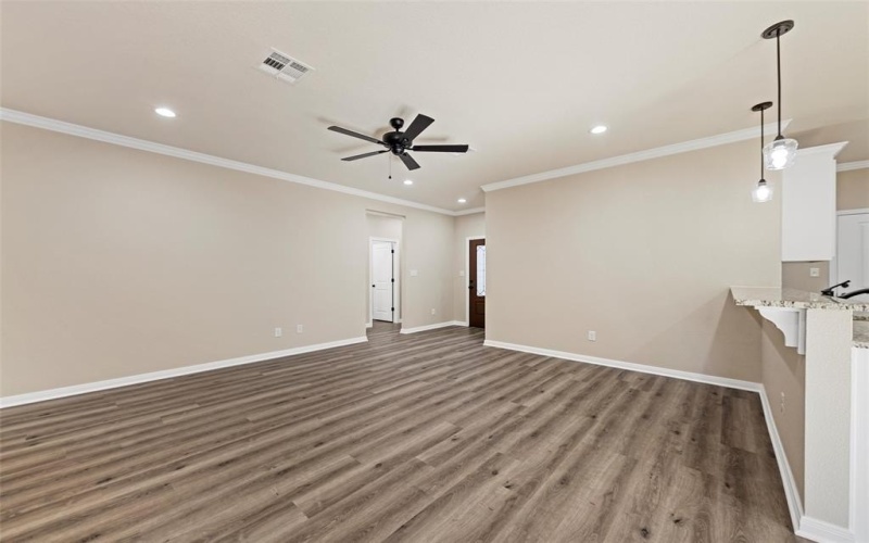 509 McKinley Street, McGregor, TX 76657, 3 Habitaciones Habitaciones , ,2 BañosBaños,Residential,En Venta,509 McKinley Street,20999968