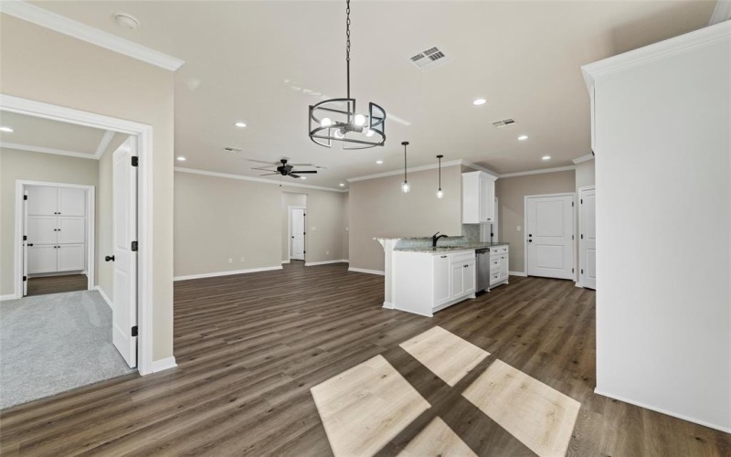 509 McKinley Street, McGregor, TX 76657, 3 Habitaciones Habitaciones , ,2 BañosBaños,Residential,En Venta,509 McKinley Street,20999968
