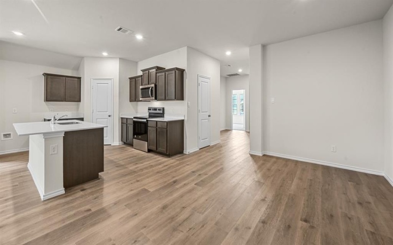 6088 Freedom Drive, Lindale, TX 75771, 4 Bedrooms Bedrooms, ,3 BathroomsBathrooms,Residential,For Sale,6088 Freedom Drive,21000101