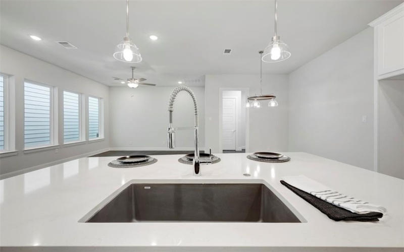 1410 Roundup Way, Argyle, TX 76226, 3 Habitaciones Habitaciones , ,2 BañosBaños,Residential,En Venta,1410 Roundup Way,0,21000246