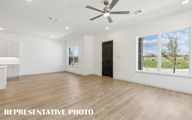 1025 Featherglass Lane, Allen, TX 75013, 4 Habitaciones Habitaciones , ,3 BañosBaños,Residential,En Venta,1025 Featherglass Lane,21000276