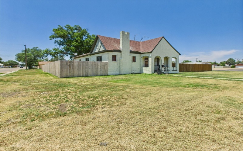 424 Binkley Avenue, Dumas, TX 79029, 3 Habitaciones Habitaciones , ,1 BañoBaños,Residential,En Venta,424 Binkley Avenue,25-6313