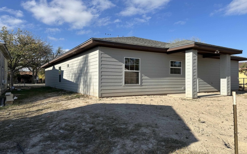 505 E De La Rosa, Del Rio, TX 78840, 3 Habitaciones Habitaciones , ,2 BañosBaños,Residential,En Venta,505 E De La Rosa,207277