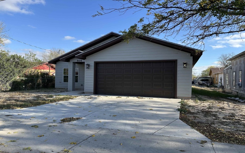 505 E De La Rosa, Del Rio, TX 78840, 3 Habitaciones Habitaciones , ,2 BañosBaños,Residential,En Venta,505 E De La Rosa,207277