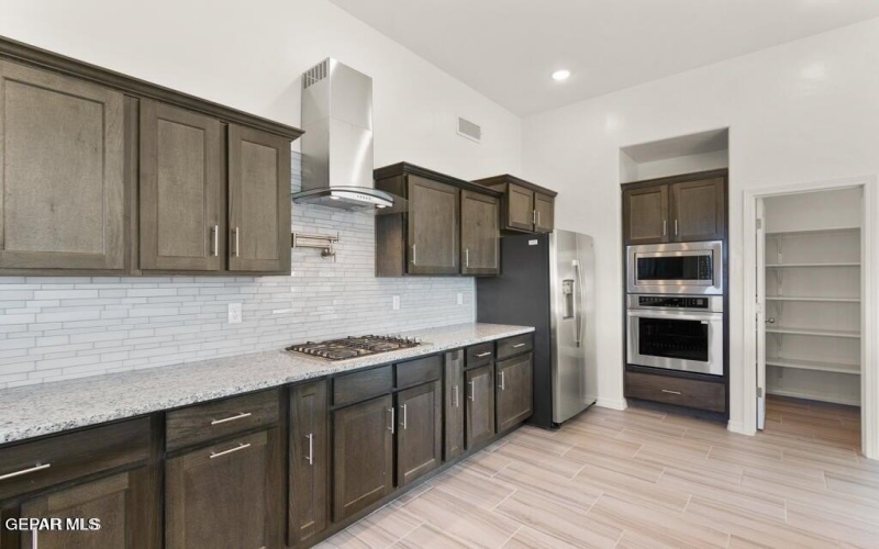 13349 CINDERFORD Avenue, Horizon City, TX 79928, 4 Bedrooms Bedrooms, ,2 BathroomsBathrooms,Residential,For Sale,13349 CINDERFORD Avenue,926446