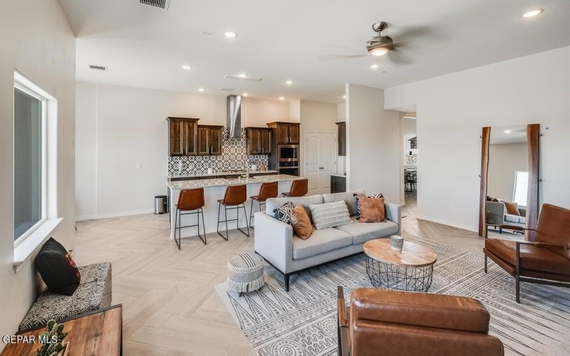 14604 PEBBLE HILLS Boulevard, El Paso, TX 79938, 5 Bedrooms Bedrooms, ,3 BathroomsBathrooms,Residential,For Sale,14604 PEBBLE HILLS Boulevard,926457