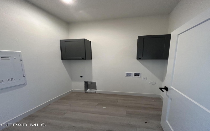 201 DESERT PASS Street unit: 5 #5, El Paso, TX 79912, 3 Habitaciones Habitaciones , ,3 BañosBaños,Residential,En Venta,201 DESERT PASS Street unit: 5,0,897901