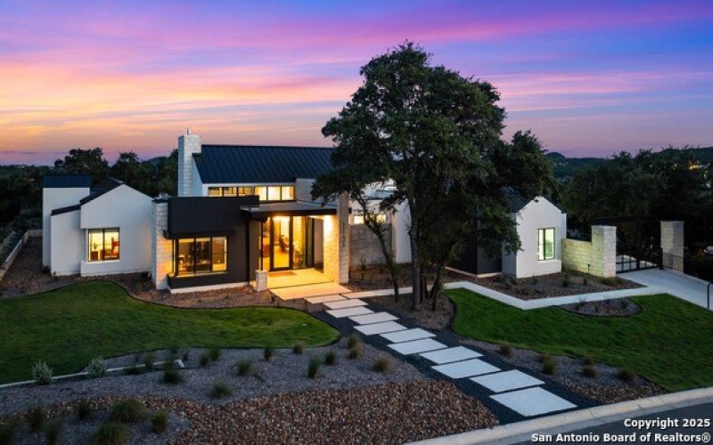 11136 Barreal, Boerne, TX 78006, 4 Bedrooms Bedrooms, ,5 BathroomsBathrooms,Residential,For Sale,11136 Barreal,0,1876102