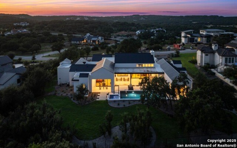 11136 Barreal, Boerne, TX 78006, 4 Bedrooms Bedrooms, ,5 BathroomsBathrooms,Residential,For Sale,11136 Barreal,0,1876102