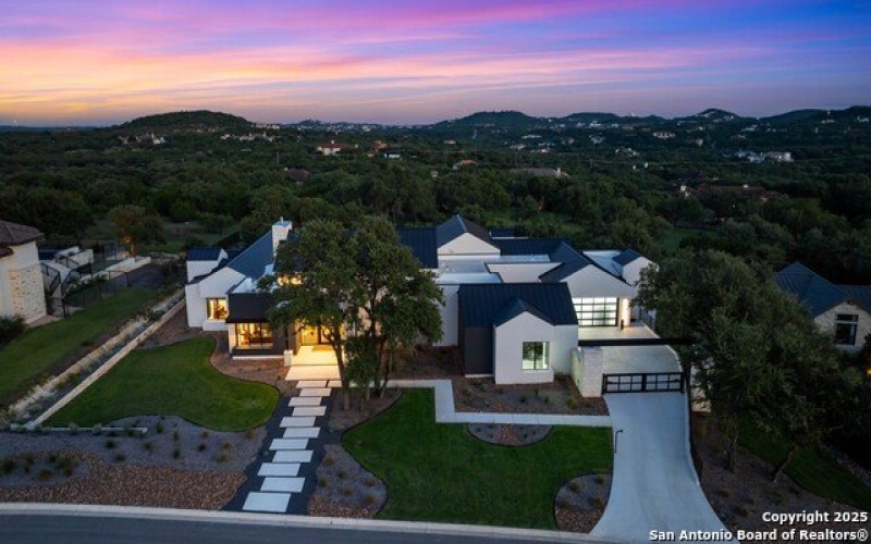 11136 Barreal, Boerne, TX 78006, 4 Bedrooms Bedrooms, ,5 BathroomsBathrooms,Residential,For Sale,11136 Barreal,0,1876102