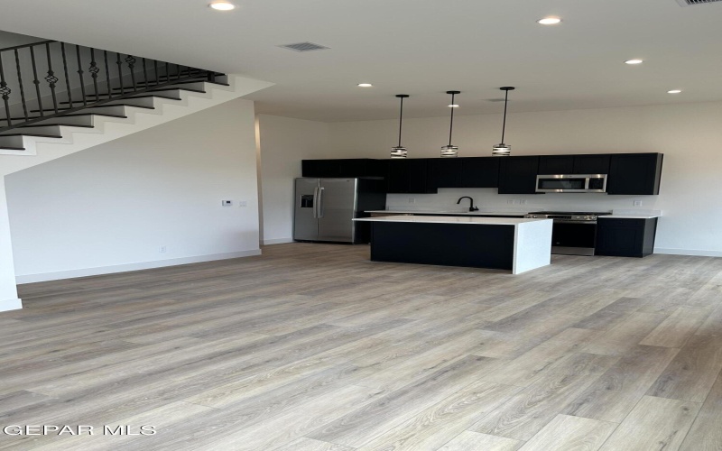 201 DESERT PASS Street unit: 7 #7, El Paso, TX 79912, 3 Habitaciones Habitaciones , ,2 BañosBaños,Residential,En Venta,201 DESERT PASS Street unit: 7,0,897909