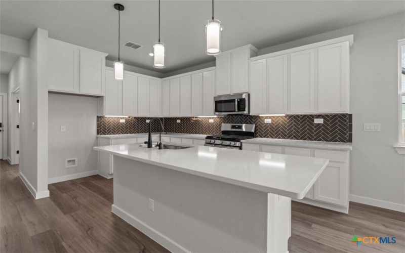 1932 Splitrock Road, New Braunfels, TX 78130, 4 Bedrooms Bedrooms, ,3 BathroomsBathrooms,Residential,For Sale,1932 Splitrock Road,586487
