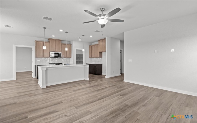 2050 Newforest Peak, New Braunfels, TX 78130, 3 Bedrooms Bedrooms, ,2 BathroomsBathrooms,Residential,For Sale,2050 Newforest Peak,586542