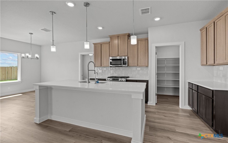 2050 Newforest Peak, New Braunfels, TX 78130, 3 Bedrooms Bedrooms, ,2 BathroomsBathrooms,Residential,For Sale,2050 Newforest Peak,586542