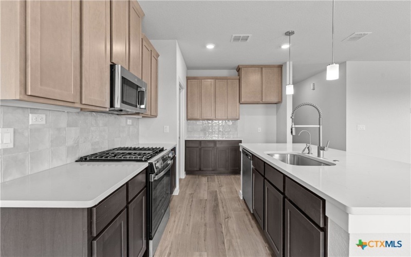 2050 Newforest Peak, New Braunfels, TX 78130, 3 Bedrooms Bedrooms, ,2 BathroomsBathrooms,Residential,For Sale,2050 Newforest Peak,586542