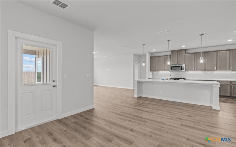 2046 Newforest Peak, New Braunfels, TX 78130, 4 Bedrooms Bedrooms, ,3 BathroomsBathrooms,Residential,For Sale,2046 Newforest Peak,586543