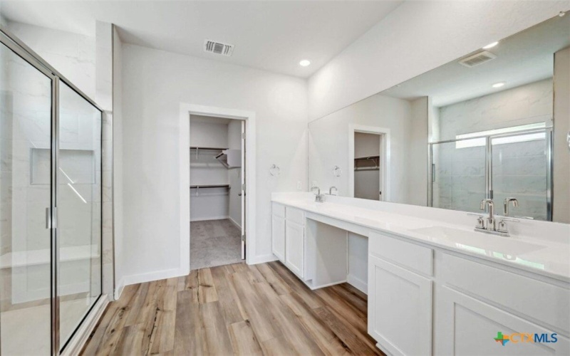 1514 Saddleback Run Run, New Braunfels, TX 78130, 4 Habitaciones Habitaciones , ,3 BañosBaños,Residential,En Venta,1514 Saddleback Run Run,586547