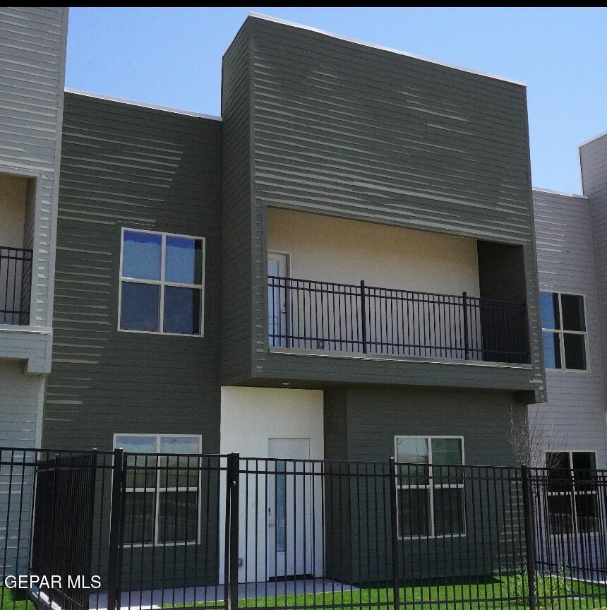 201 DESERT PASS Street unit: 9 #9, El Paso, TX 79912, 3 Bedrooms Bedrooms, ,2 BathroomsBathrooms,Residential,For Sale,201 DESERT PASS Street unit: 9,0,897912