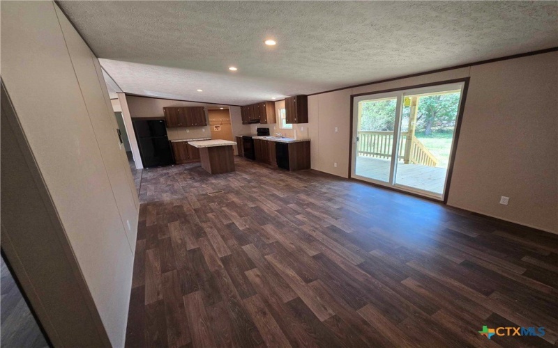 269 E Clark Street, Canyon Lake, TX 78133, 4 Habitaciones Habitaciones , ,2 BañosBaños,Residential,En Venta,269 E Clark Street,586588