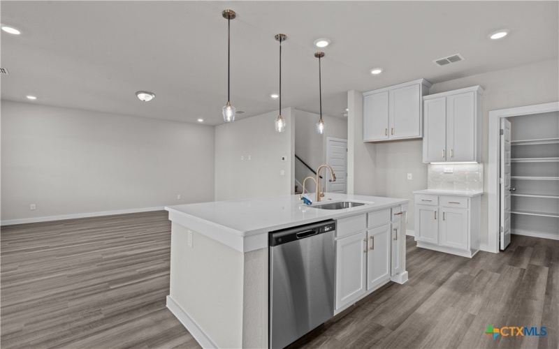 1520 Upwell Creek, New Braunfels, TX 78130, 3 Bedrooms Bedrooms, ,2 BathroomsBathrooms,Residential,For Sale,1520 Upwell Creek,586581