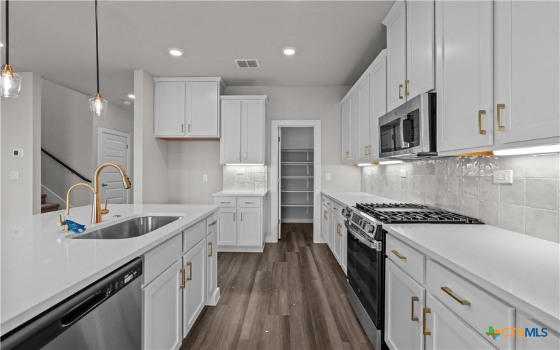 1520 Upwell Creek, New Braunfels, TX 78130, 3 Bedrooms Bedrooms, ,2 BathroomsBathrooms,Residential,For Sale,1520 Upwell Creek,586581