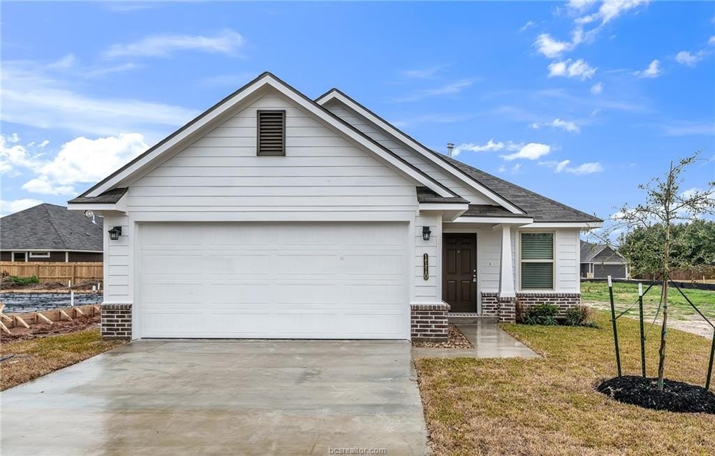 1215 High Street, Navasota, TX 77868, 3 Habitaciones Habitaciones , ,2 BañosBaños,Residential,En Venta,1215 High Street,25007888