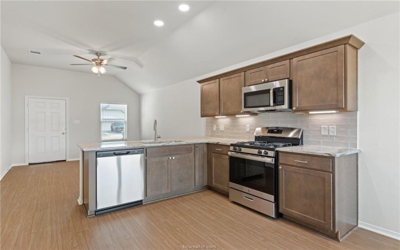 1215 High Street, Navasota, TX 77868, 3 Habitaciones Habitaciones , ,2 BañosBaños,Residential,En Venta,1215 High Street,0,25007888