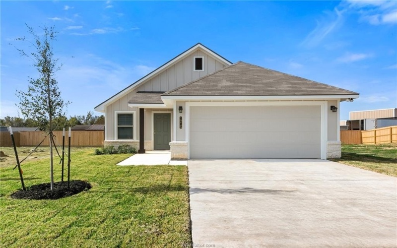 1215 High Street, Navasota, TX 77868, 3 Habitaciones Habitaciones , ,2 BañosBaños,Residential,En Venta,1215 High Street,0,25007888