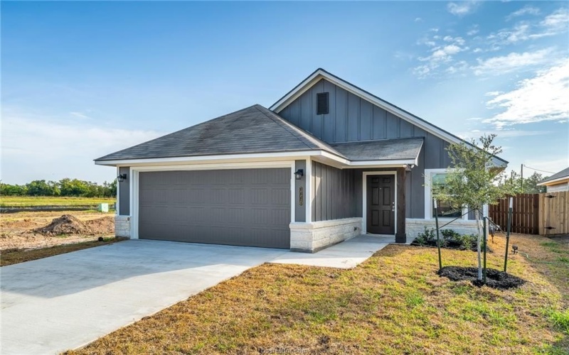 1216 High Street, Navasota, TX 77868, 3 Habitaciones Habitaciones , ,2 BañosBaños,Residential,En Venta,1216 High Street,25007890