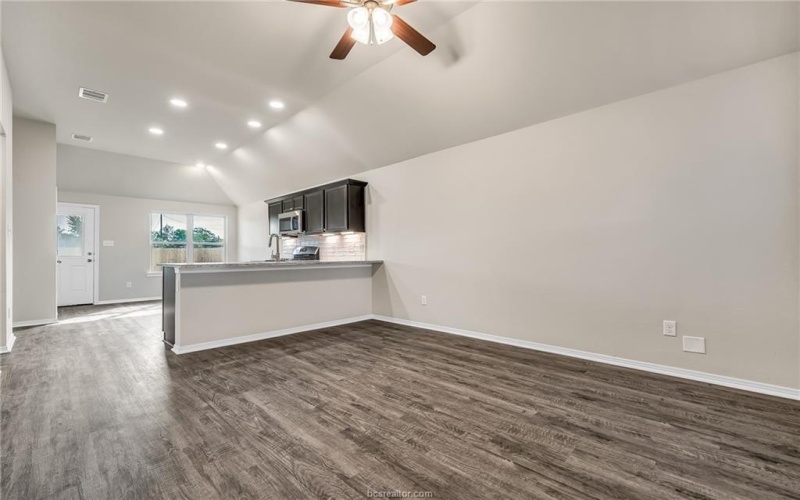 1216 High Street, Navasota, TX 77868, 3 Habitaciones Habitaciones , ,2 BañosBaños,Residential,En Venta,1216 High Street,25007890