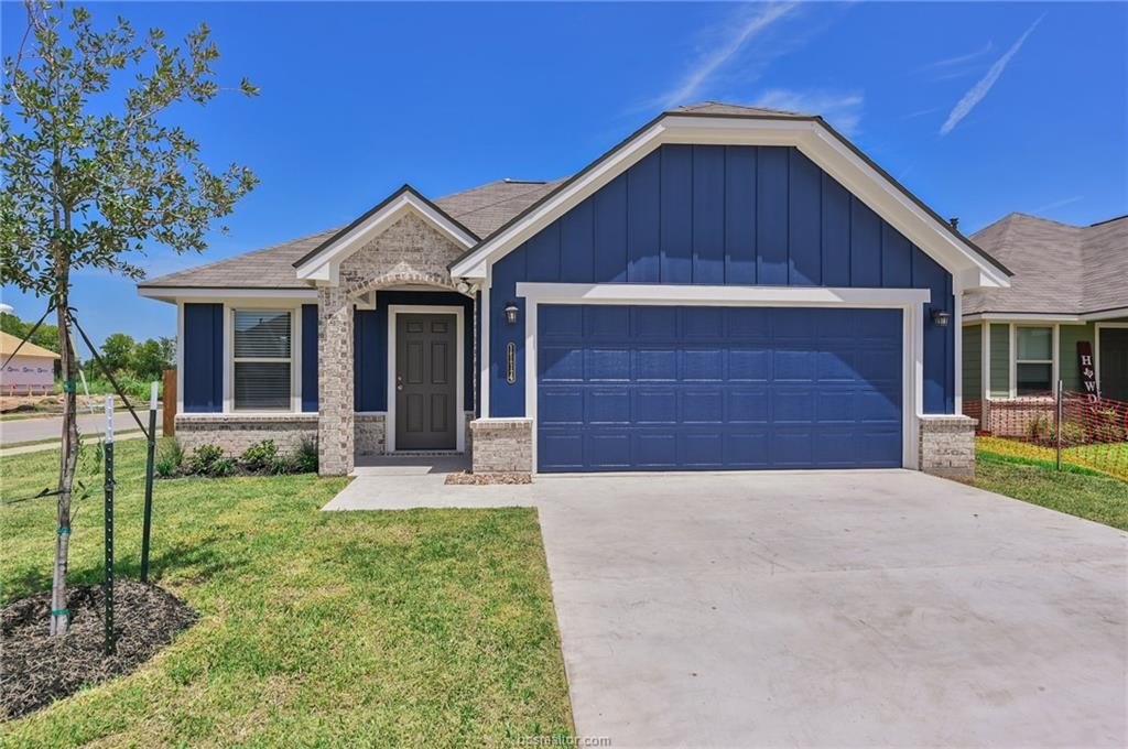 1214 High Street, Navasota, TX 77868, 3 Habitaciones Habitaciones , ,2 BañosBaños,Residential,En Venta,1214 High Street,25007892