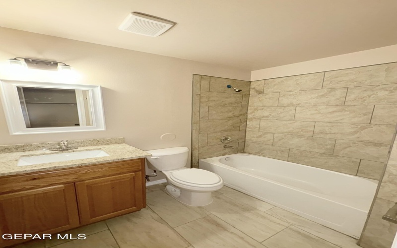 4640 Vesta Loop Court unit: A & B #A & B, El Paso, TX 79904, 3 Habitaciones Habitaciones , ,2 BañosBaños,Residential Multi Family,En Venta,4640 Vesta Loop Court unit: A & B,926502