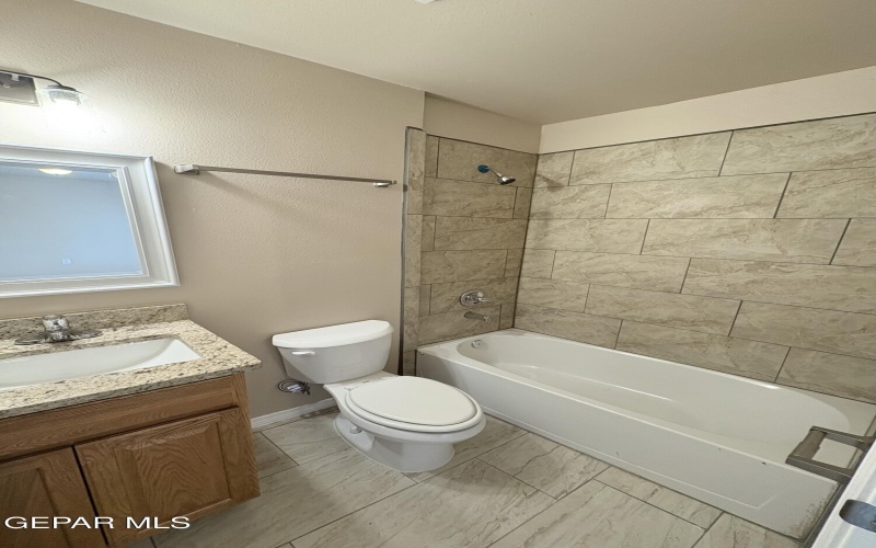 4640 Vesta Loop Court unit: A & B #A & B, El Paso, TX 79904, 3 Habitaciones Habitaciones , ,2 BañosBaños,Residential Multi Family,En Venta,4640 Vesta Loop Court unit: A & B,926502