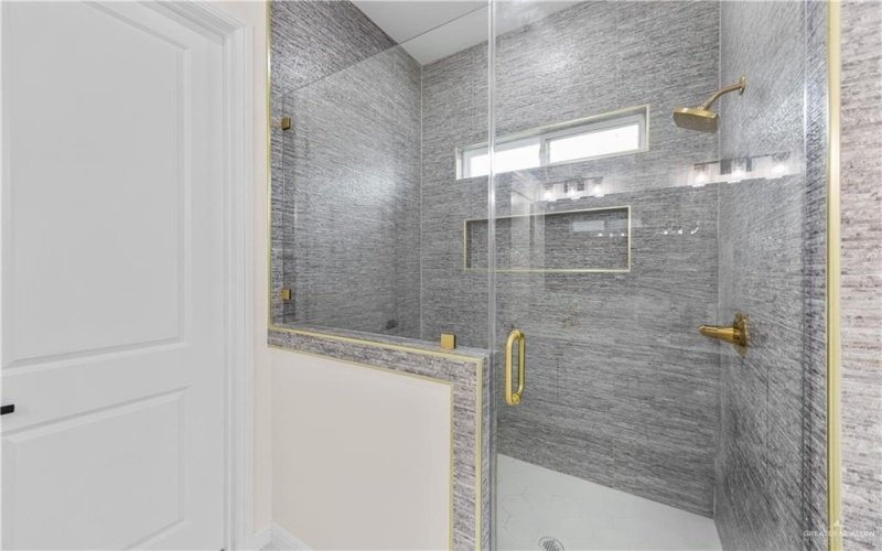 13908 N 35th Street, McAllen, TX 78504, 4 Habitaciones Habitaciones , ,3 BañosBaños,Residential,En Venta,13908 N 35th Street,476072