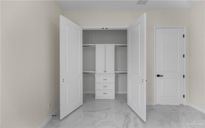 13908 N 35th Street, McAllen, TX 78504, 4 Habitaciones Habitaciones , ,3 BañosBaños,Residential,En Venta,13908 N 35th Street,476072