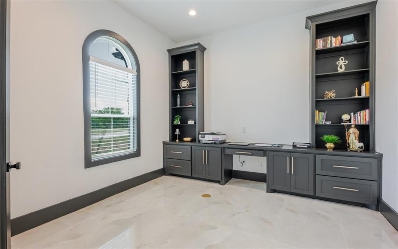 7381 Mesquite Ridge, Sanger, TX 76266, 6 Bedrooms Bedrooms, ,6 BathroomsBathrooms,Residential,For Sale,7381 Mesquite Ridge,20994392